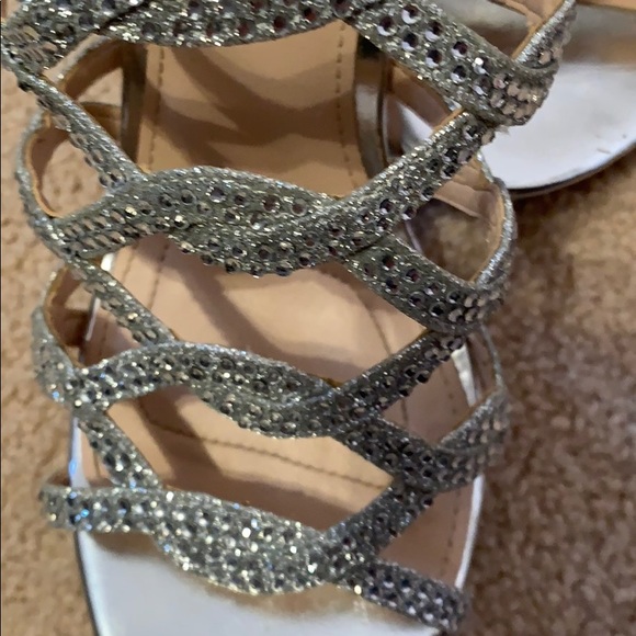 Heels - Picture 3 of 3